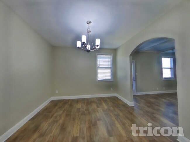 Foto del edificio - 1324 Black Oak Cir