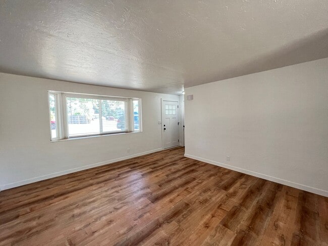Building Photo - 4012so