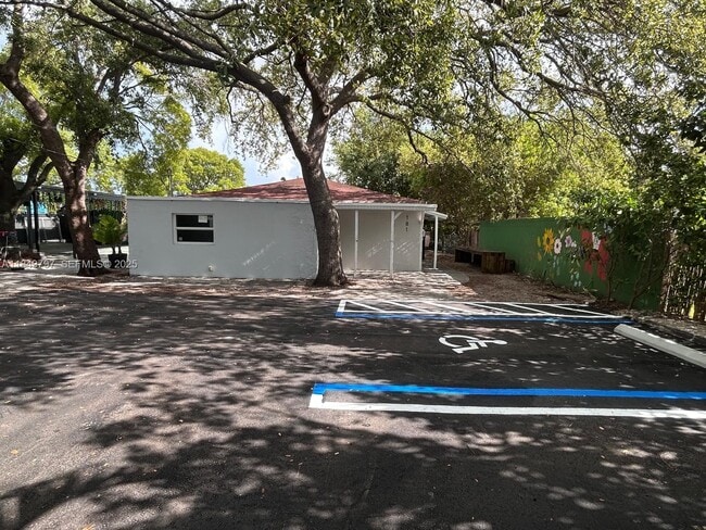 Building Photo - 181 NW 44th St