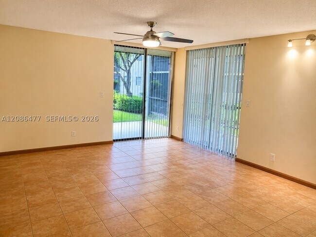 Foto del edificio - 10501 W Broward Blvd