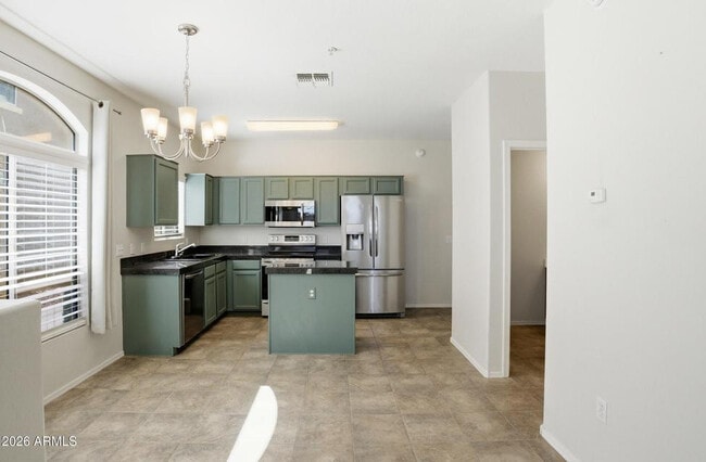 Foto del edificio - 2250 E Deer Valley Dr
