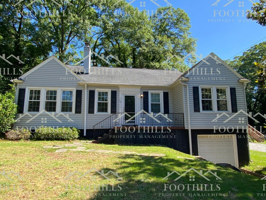 Primary Photo - 4 Bedroom House Near Anderson University