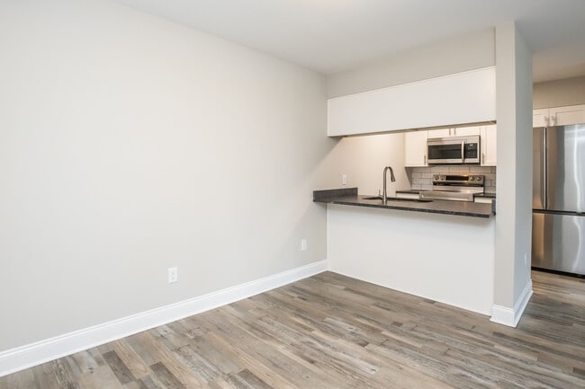 Building Photo - Park Ridge Apartments