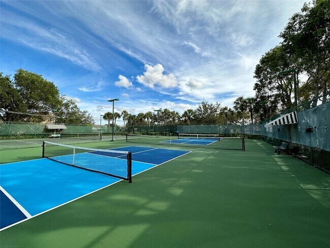 Foto del edificio - 746 NW 170th Terrace