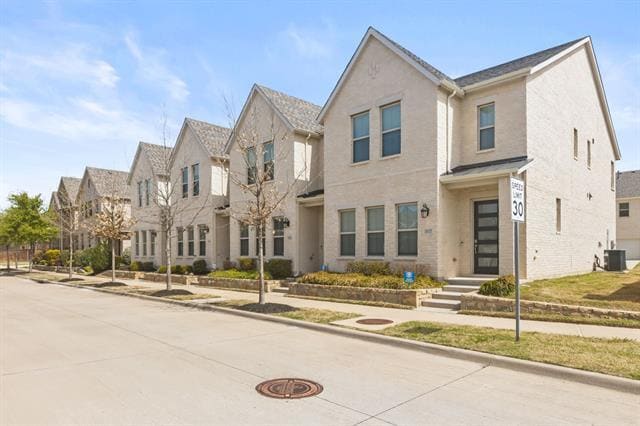 Foto del edificio - 4937 Barcelona Ave