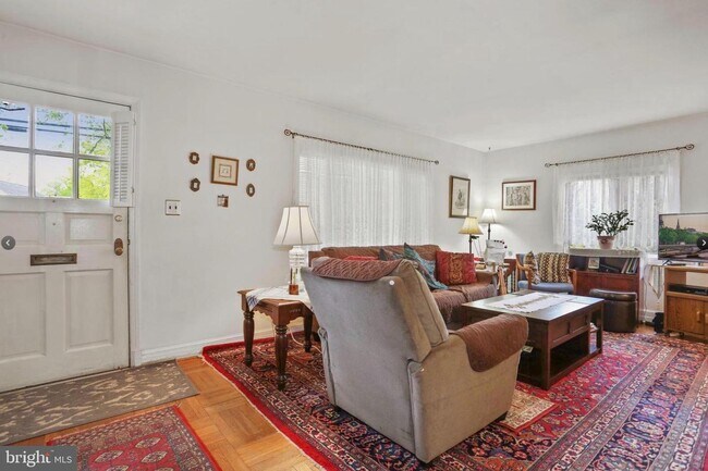 Foto del edificio - 4955 Old Dominion Dr