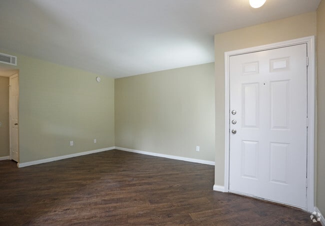 Interior Photo - Lake Houston Pines