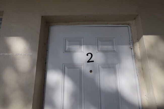 Foto del edificio - 7130 W 11th Ct