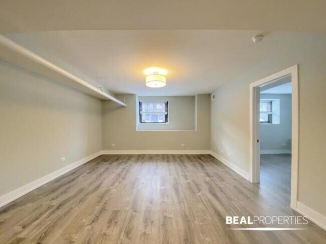 Foto del edificio - 2 bedroom in EVANSTON IL 60202