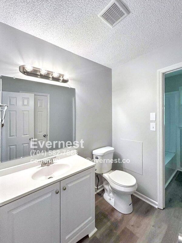 Foto del edificio - 5008 Sea Oates Ln