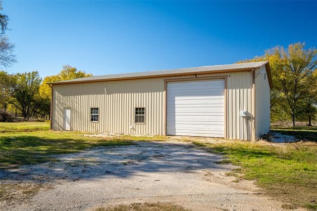 Building Photo - 619 Mackey Rd