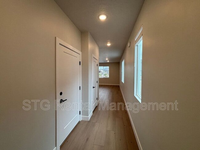 Foto del edificio - 3963 Fossil Way