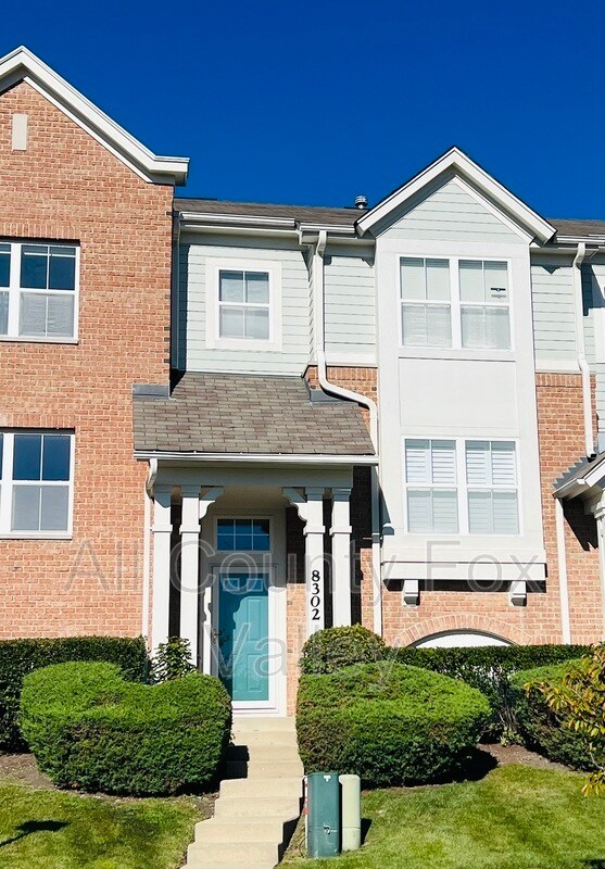Foto principal - 8302 Avalon Dr