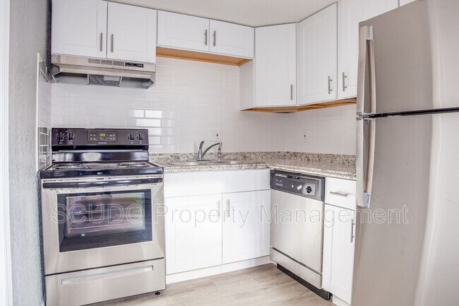 Foto del edificio - 5230 NE Barnes Ave