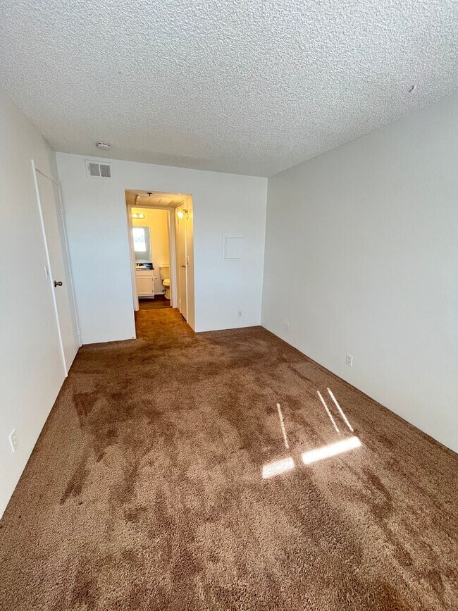 Foto del edificio - 1 Bedroom 1 Bathroom Condo unit Near Las Vegas Strip!