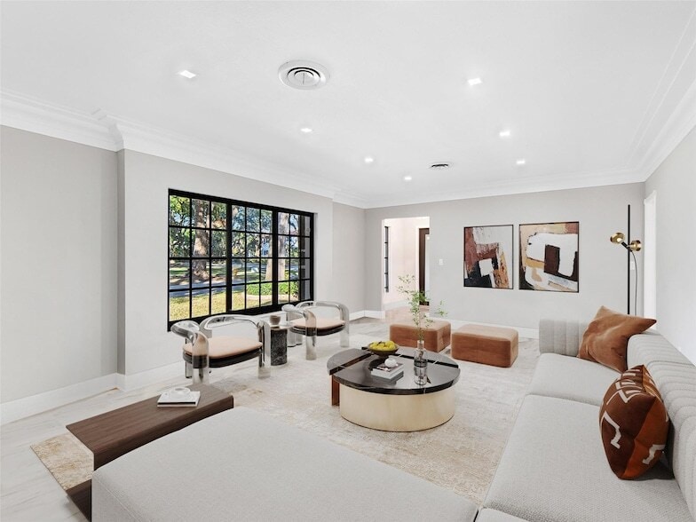 Foto principal - 3304 Alhambra Cir