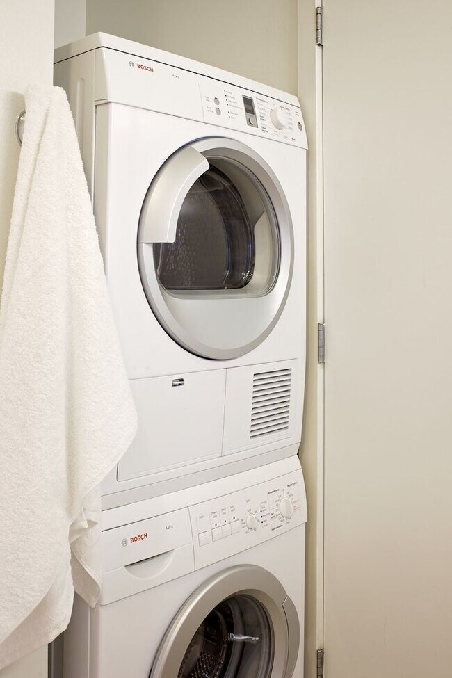 Foto del interior - Hawthorne @ Ladd's - 1 & 2 Bedroom Apartment Homes