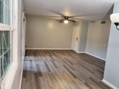 Foto del edificio - 13690 Orange Sunset Dr