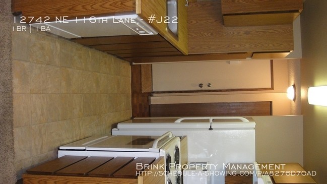 Building Photo - 12742 NE 116th Ln