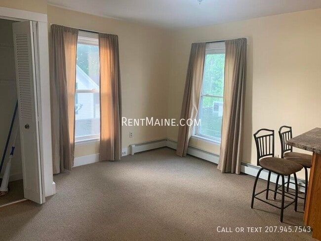 Building Photo - 94 Western Ave