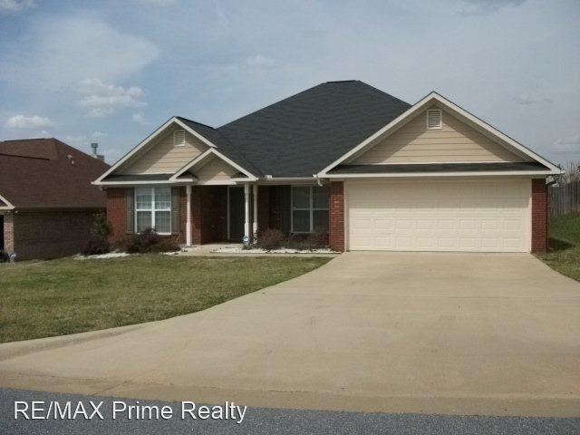Foto principal - 4 br, 2 bath House - 318 Lee Road 2138