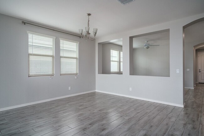 Foto del edificio - CHARMING HOME IN FULTON HOMES ESCALANTE!