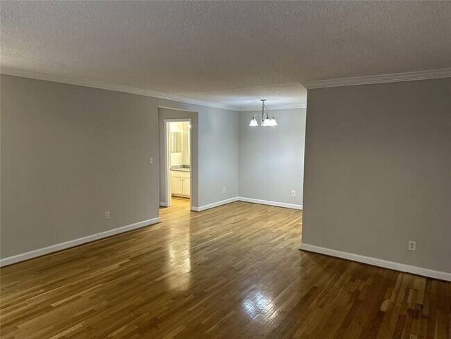 Building Photo - 1705 Wingate Way