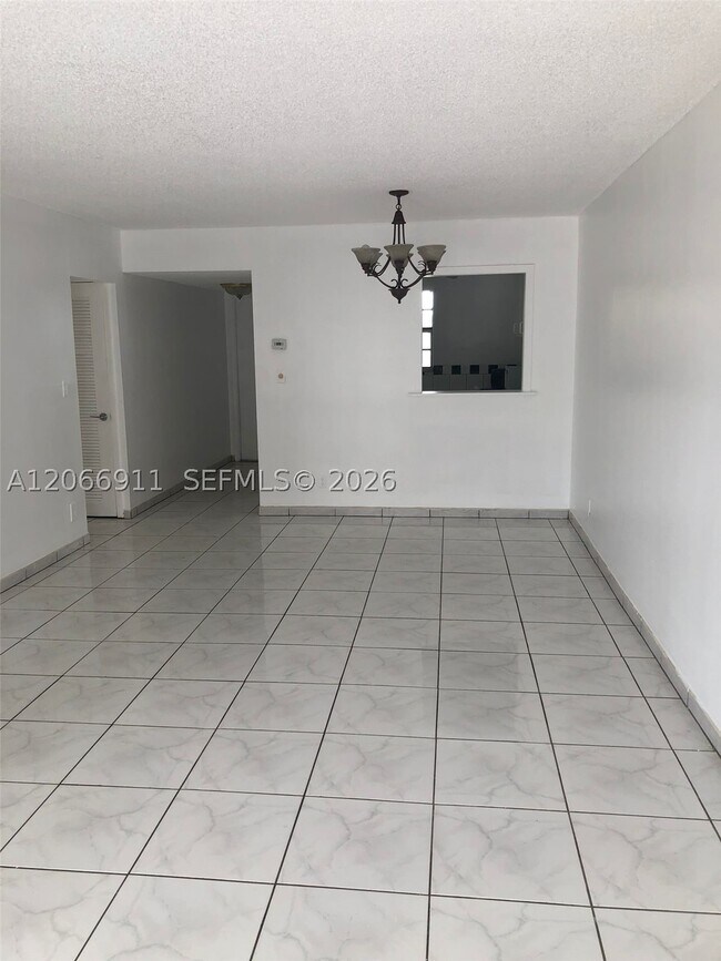 Foto del edificio - 220 SW 9th St