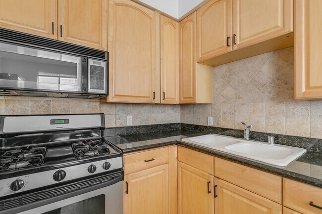 Foto del edificio - 4034 Redwood Ave