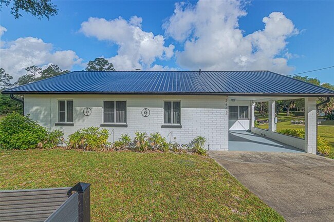 Foto del edificio - 2452 Lake Ruby Rd