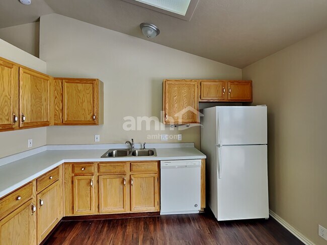 Building Photo - 2961 W 1400 N
