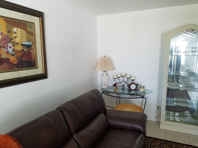Foto del edificio - 101 Andover D