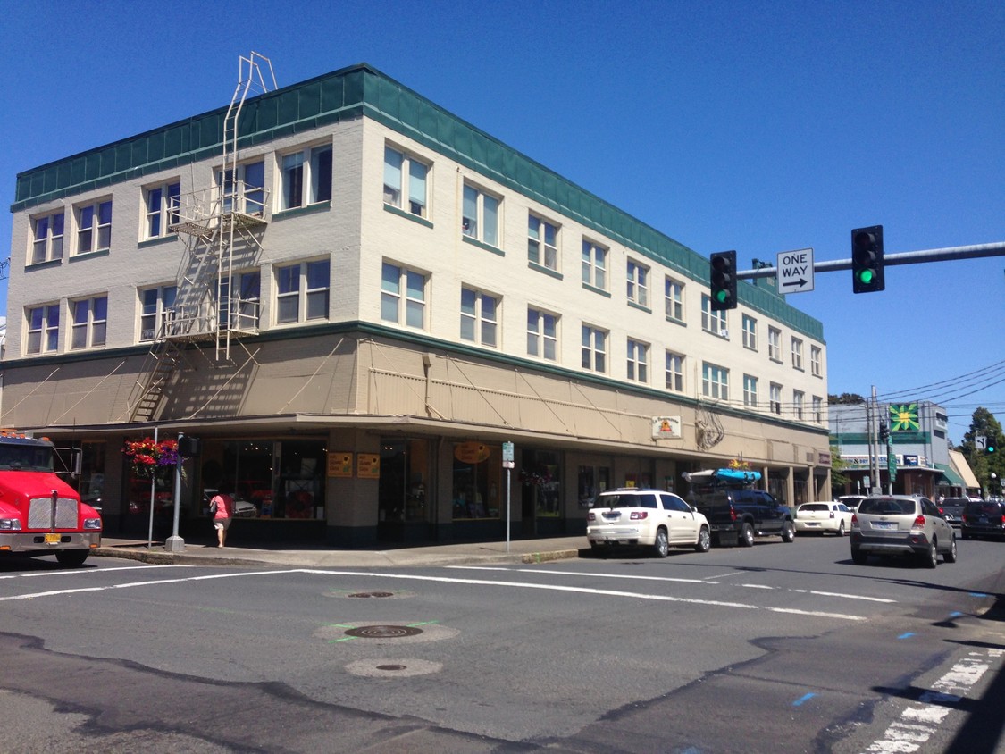 Primary Photo - Tillamook Apartments