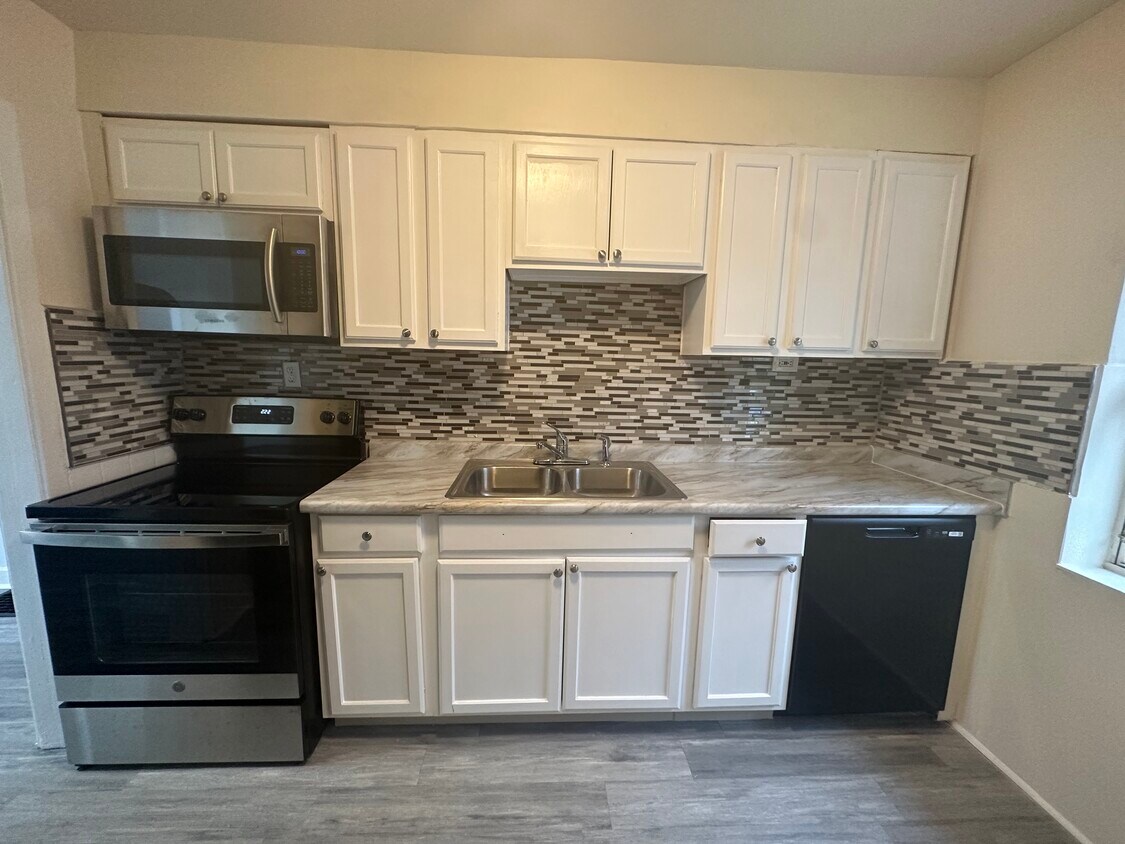 5103 Grafton Ave, Cincinnati, OH 45237 House Rental in Cincinnati, OH