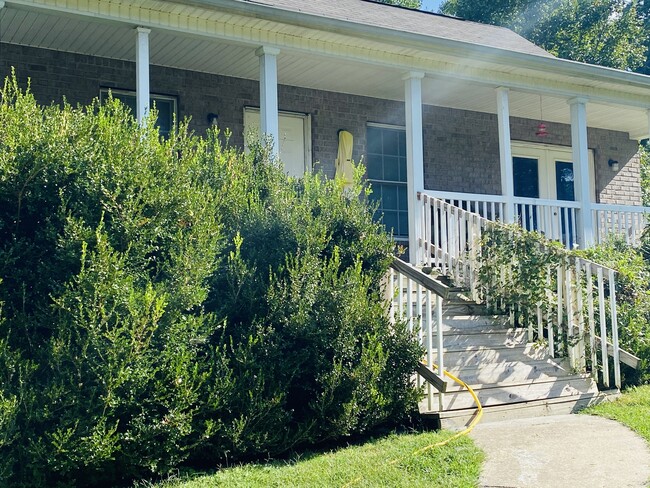 Building Photo - 7378 Smiley Hollow Rd