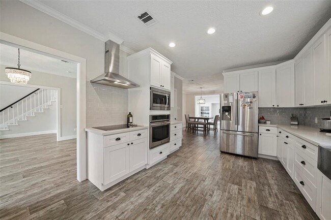 Building Photo - 1007 Crossroads Dr
