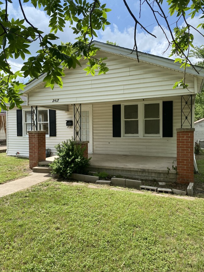 Building Photo - 2417 Mitchell Ave