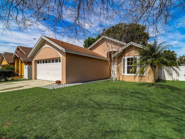 Foto del edificio - Beautiful 3-bedroom 2-bathroom house in th...