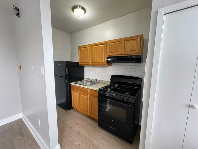 Building Photo - 1309 W Allegheny Ave