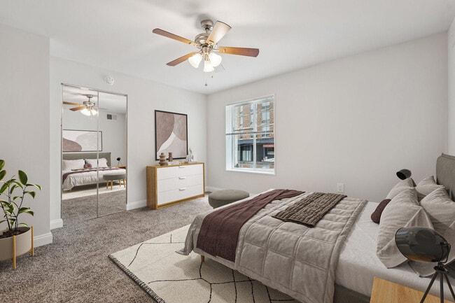 Building Photo - Georgia West