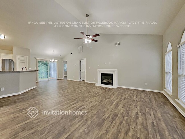 Building Photo - 106 Shining Armor Ct
