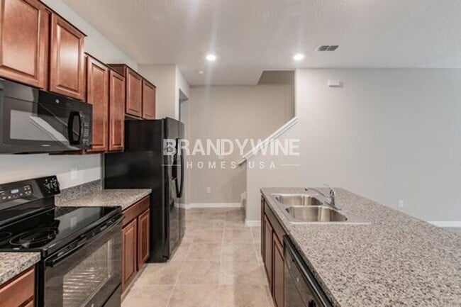 Building Photo - MOVE IN SPECIAL -  50% off first month ren...