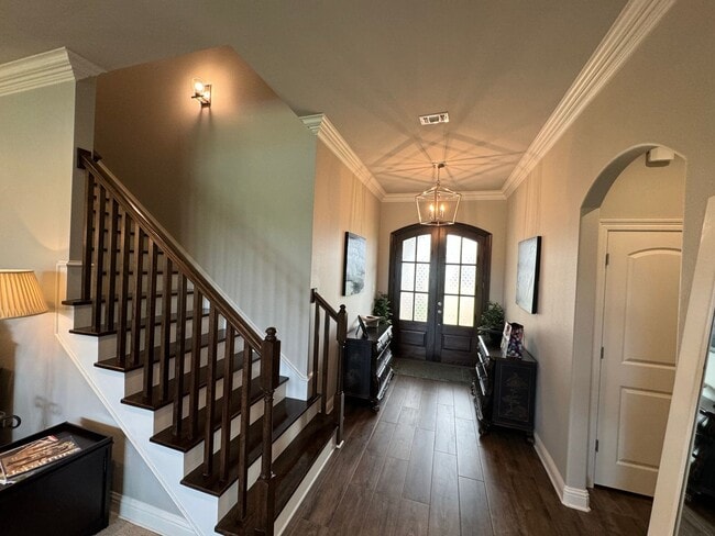 Building Photo - 629 Dumaine Dr