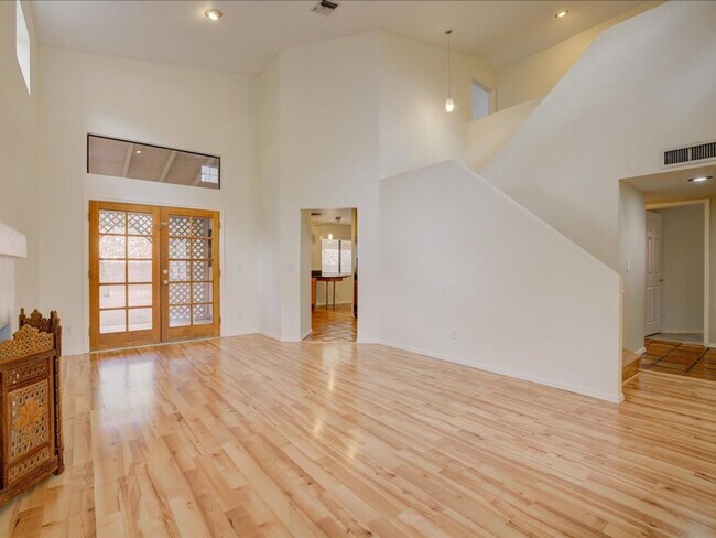 Building Photo - 2 STORY 4 BEDROOM 3 BATH MOVE IN READY!!!