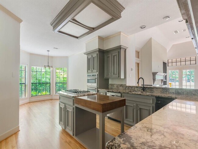 Foto del edificio - 33 Sweetleaf Ct