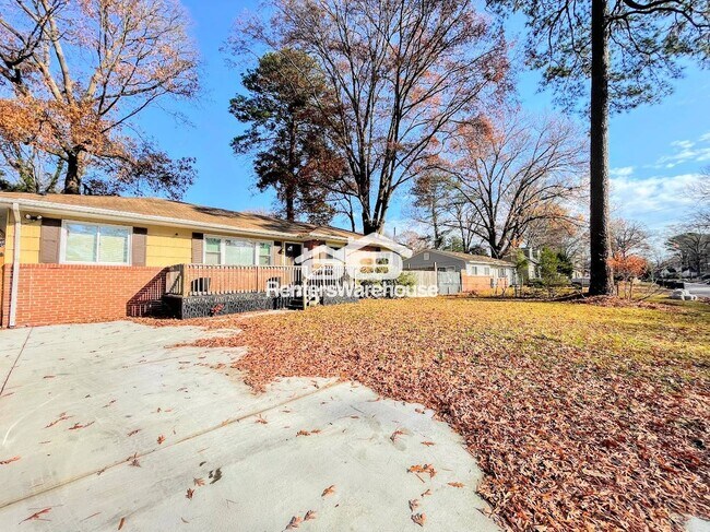 Foto del edificio - 4940 Erskine St