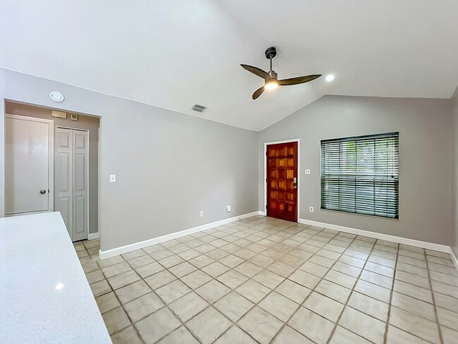 Building Photo - 2557 Riva Ct