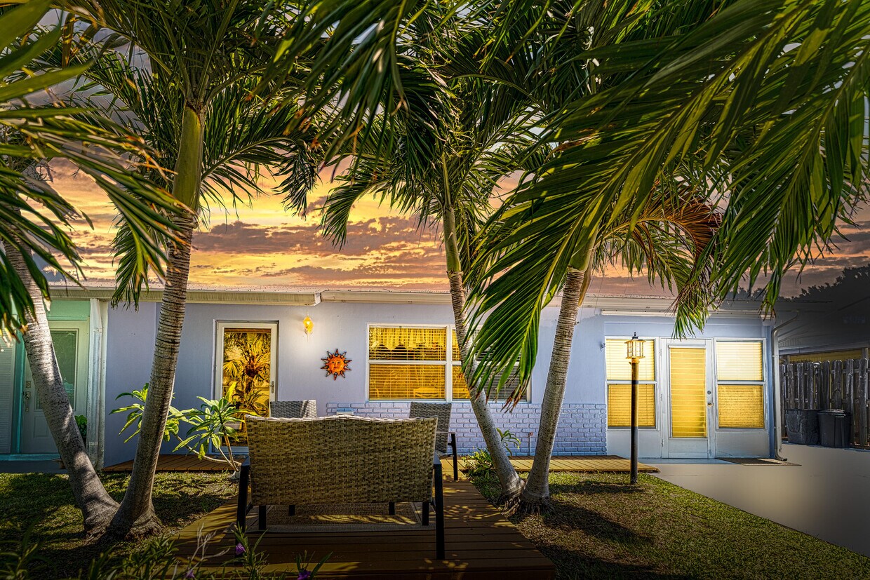 Primary Photo - 71 S Las Olas Dr