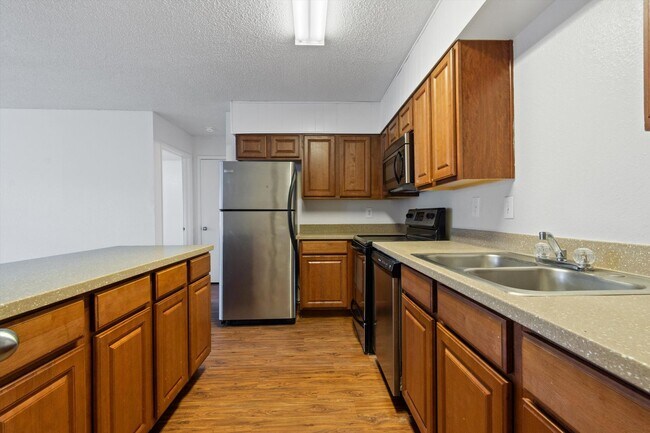 Foto del edificio - Langtry Apartments- 2 Bedroom 2 Bathroom