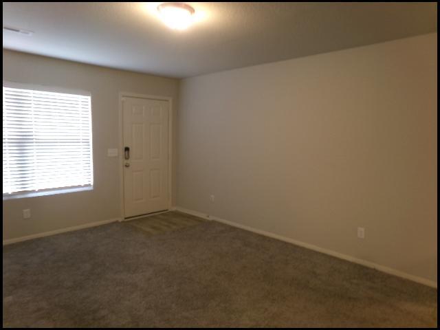 Foto del edificio - 10 Wisteria Dr